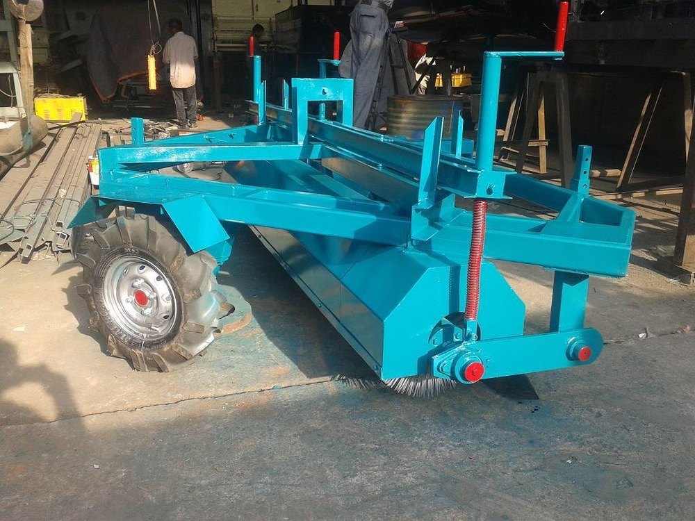 tractor-mounted-road-broomer-1000x1000